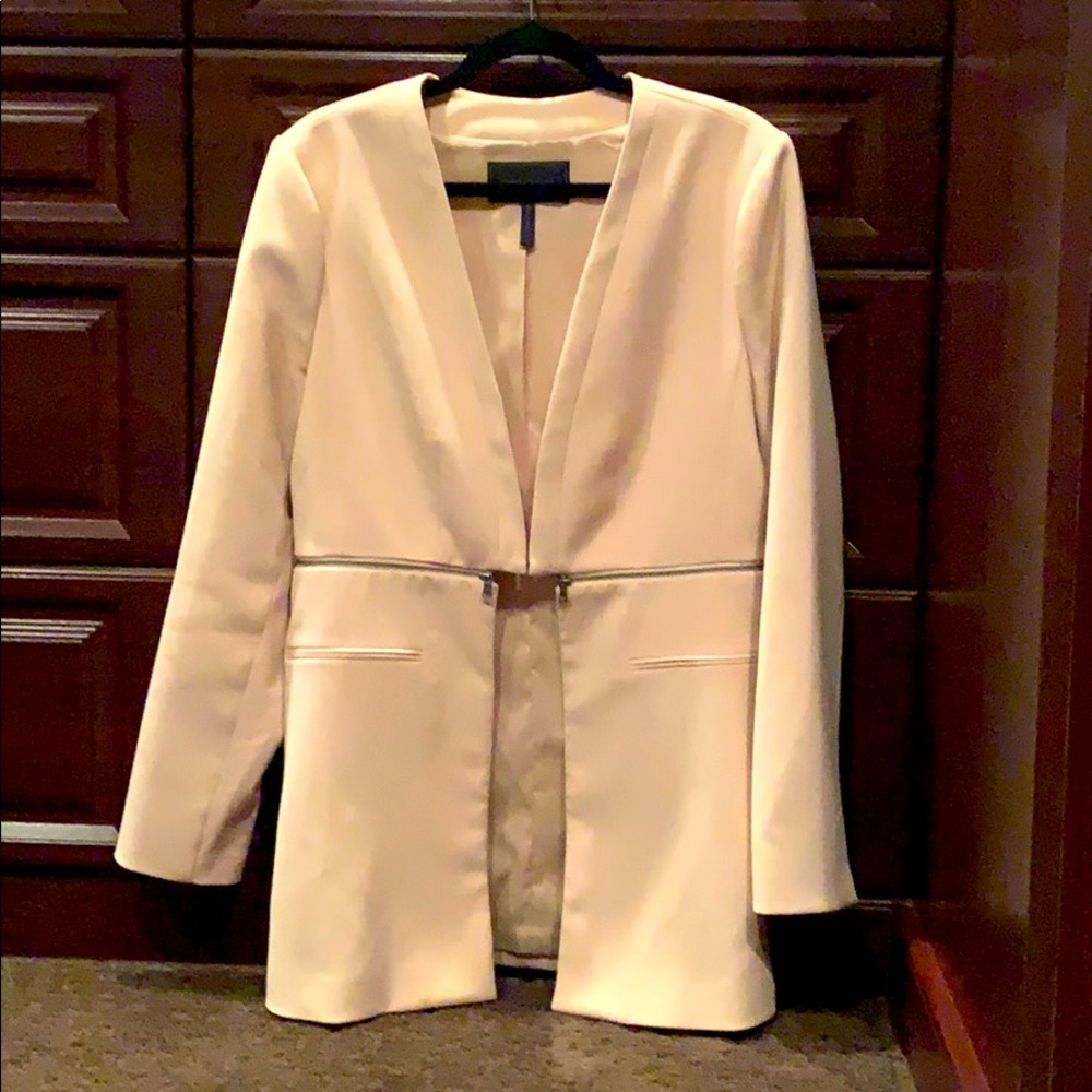 BCBG LONG BLAZER